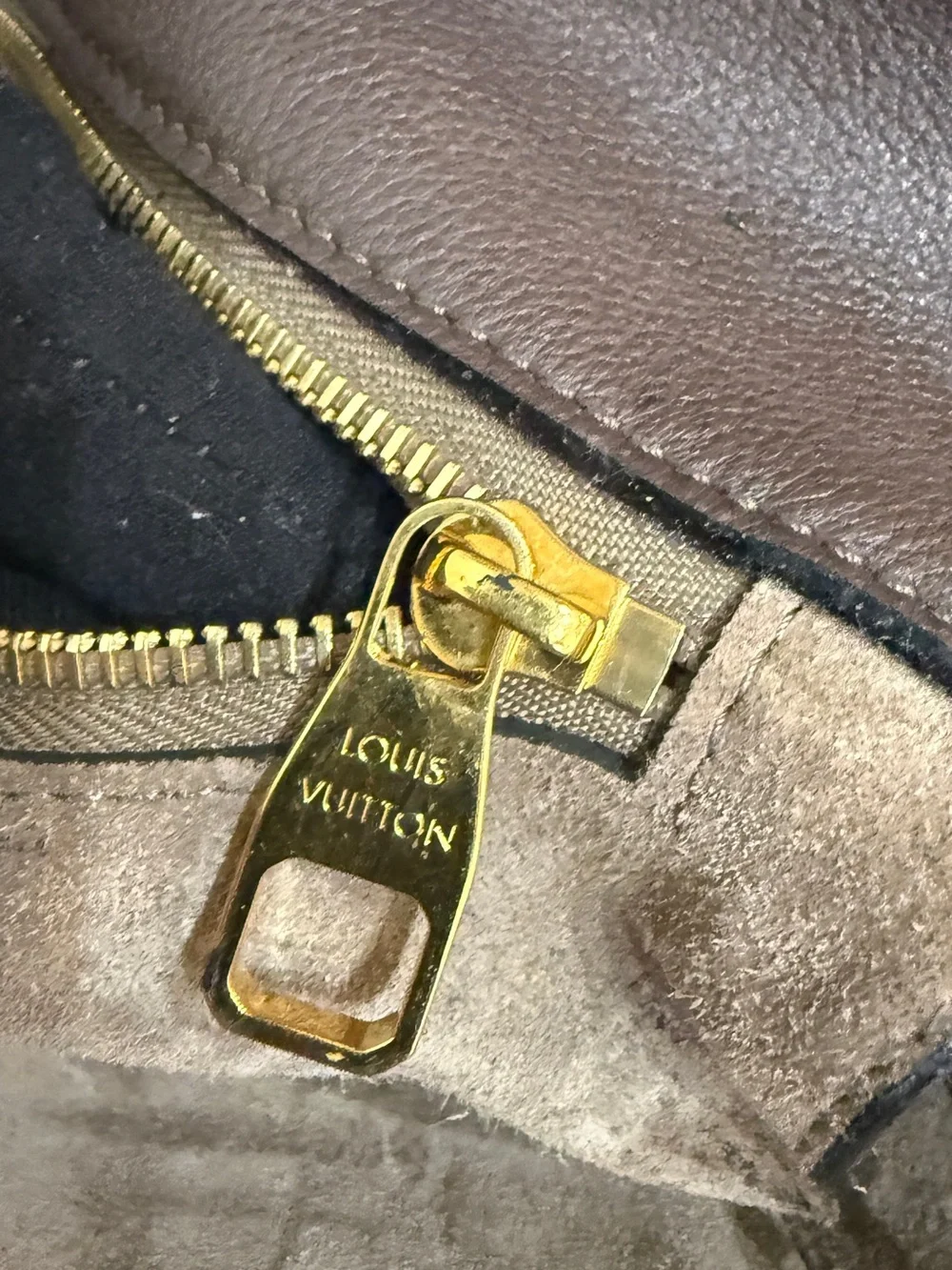 Louis Vuitton “W” Handbag | Chocolate Calfskin & Monogram Canvas | Authentic - Picture 9 of 13